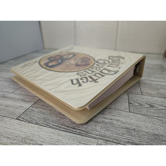 Lovin' Dutch Ovens 3 Ring Binder Cookbook 1991 Vintage by Joan S Larsen Recipes - Picture 12 of 14